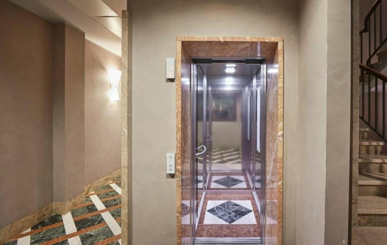Palazzo Beltrade By Halldis Milano Eksteriør bilde